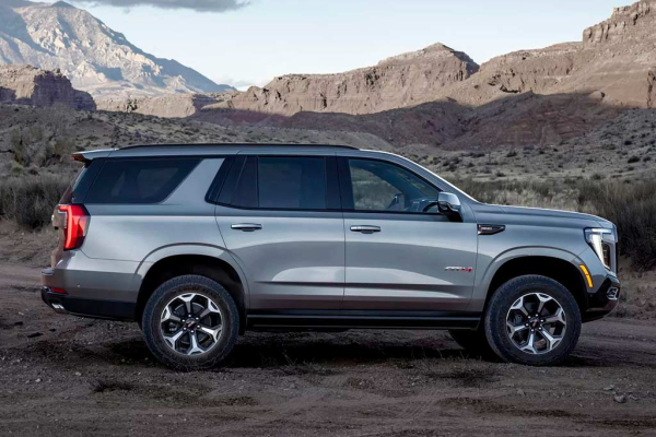 Рестайлинговый GMC Yukon получил измененный салон и модернизированный дизель