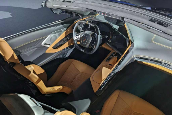 Новый Chevrolet Corvette ZR1 C8 оказался мощнее гиперкара Bugatti Veyron