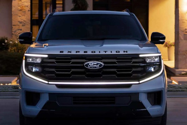 Американцы полностью рассекретили внедорожник Ford Expedition пятого поколения