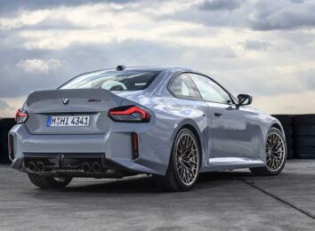 BMW M2 CS: экстремальная версия модели с 530-сильным движком