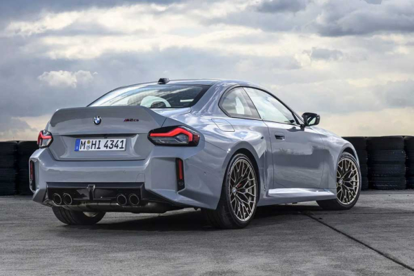BMW M2 CS: экстремальная версия модели с 530-сильным движком