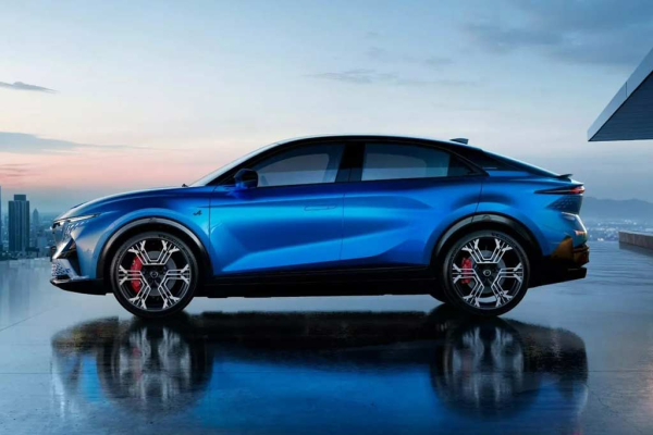 Представлен купеобразный электрический кроссовер Alpine A390