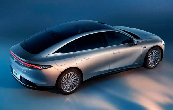 Buick Electra L7: большой гибридный седан для рынка Поднебесной