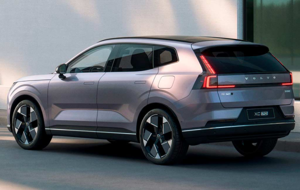 Шведы рассекретили дальнобойный гибридный кроссовер Volvo XC70 2026