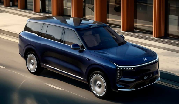 Китайцы из SAIC показали флагманский гибридный кроссовер IM LS9