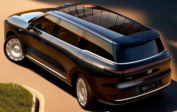 Китайцы из SAIC показали флагманский гибридный кроссовер IM LS9