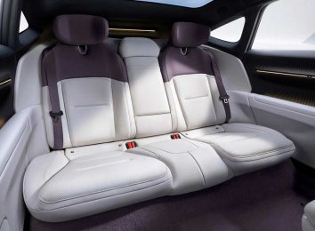 Стильный электрический фастбек Avatr 12 официально добрался до России Стильный электрический фастбек Avatr 12 официально добрался до России