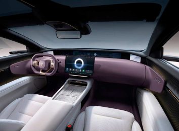 Стильный электрический фастбек Avatr 12 официально добрался до России Стильный электрический фастбек Avatr 12 официально добрался до России